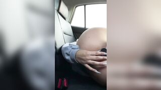 My Uber driver had no clue what I was doing in his backseat ???? - Anal